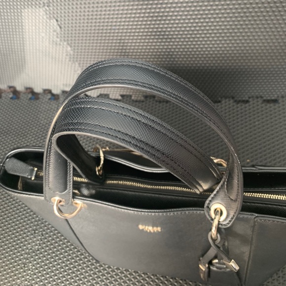 GUESS Kamryn Tote - Picture 4 of 7